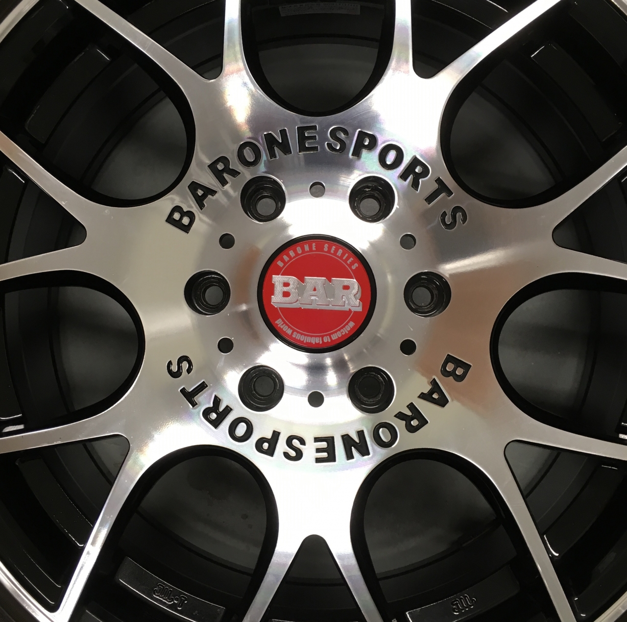 トヨタ・ハイエース　ホイールガリ傷リペアのブログを更新しました。